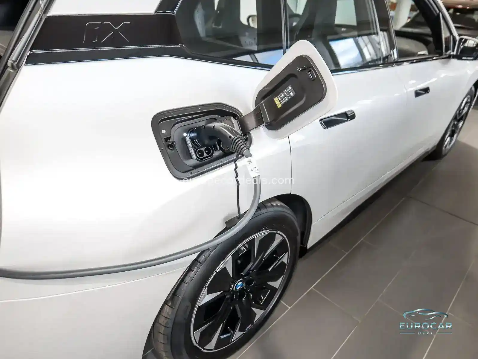 BMW iX