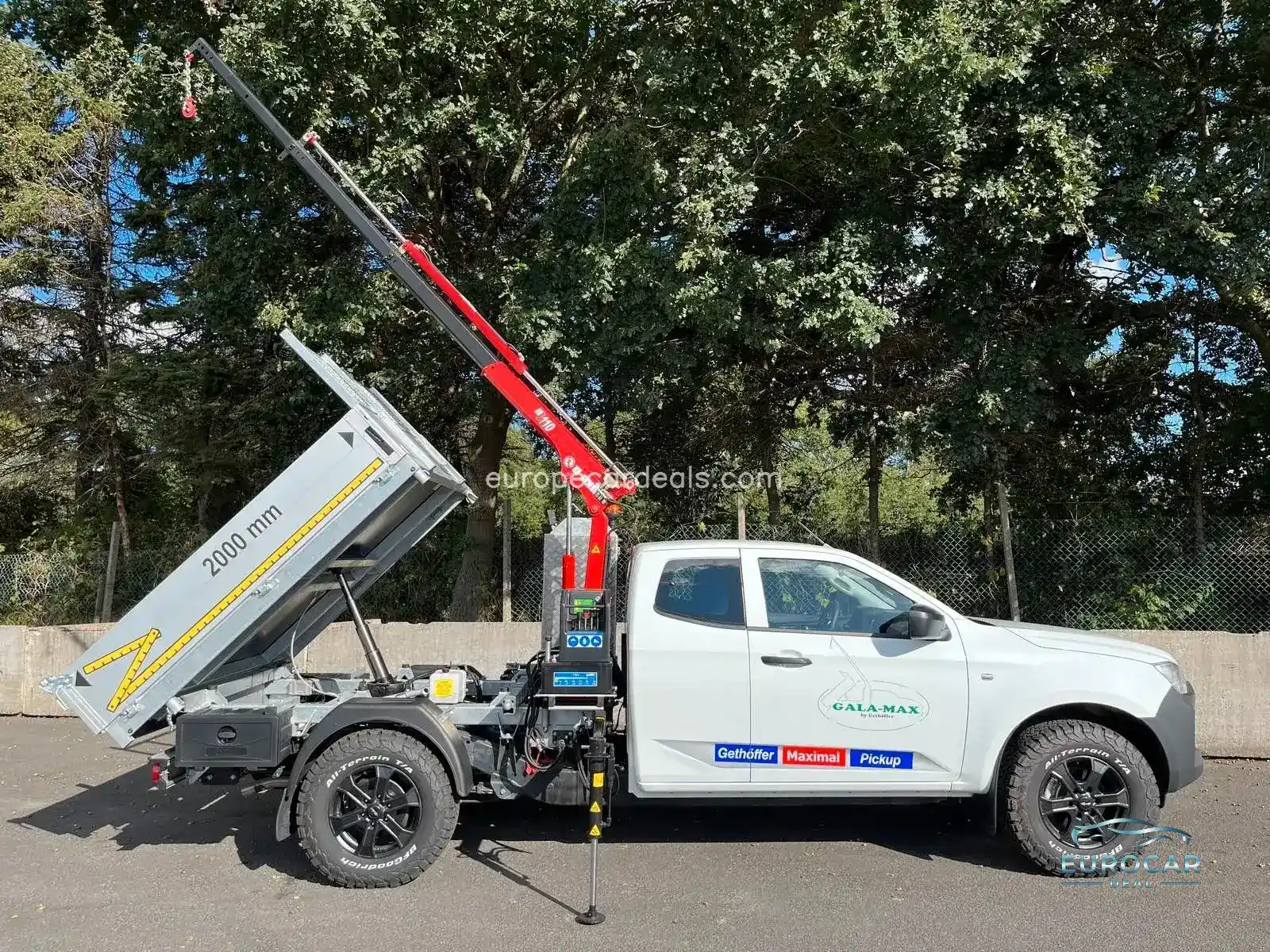 Space Cab L AT BIG-MAX L2 Kipper und Kran