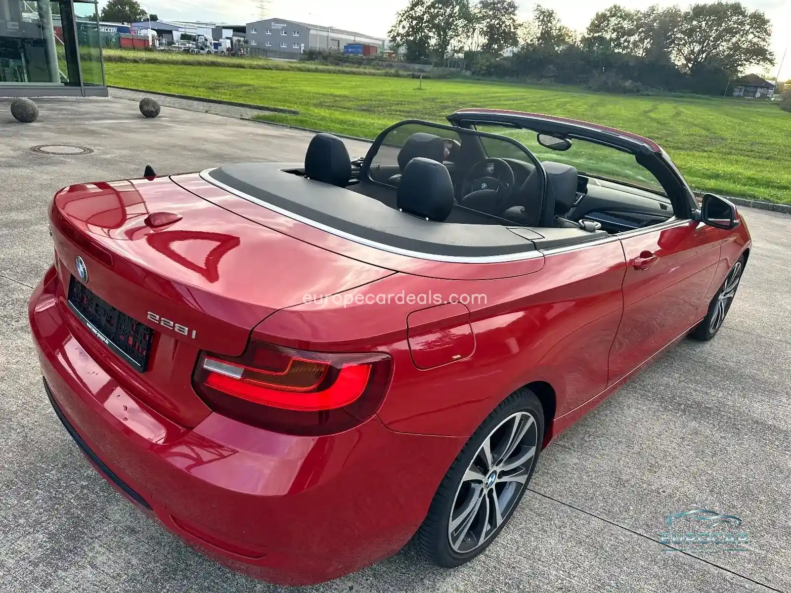 BMW 228