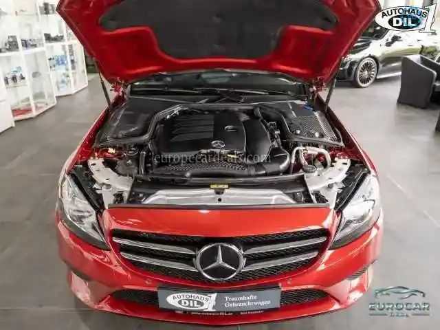 Mercedes-Benz C 200