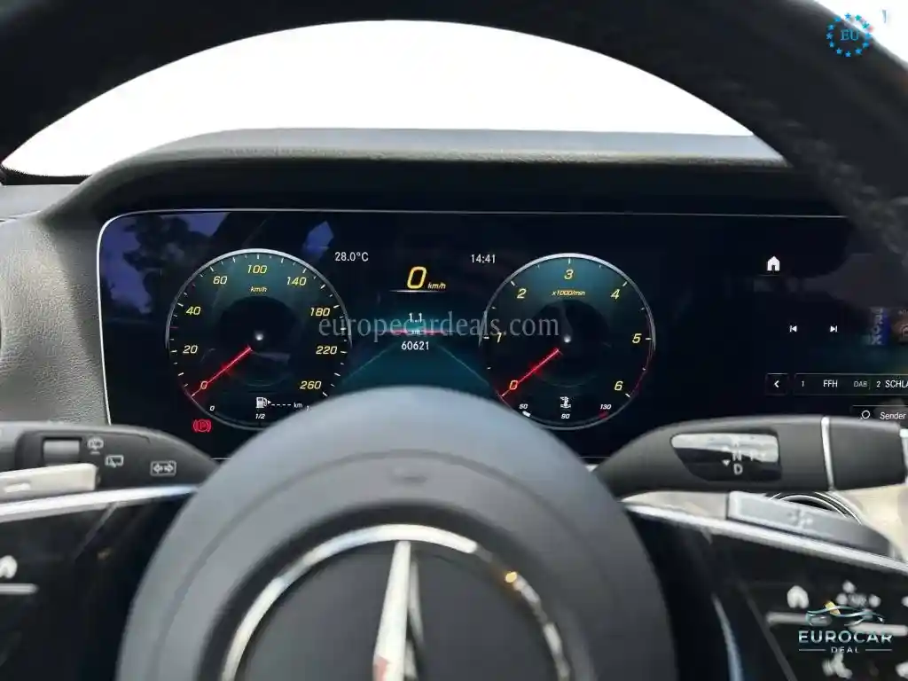 Mercedes-Benz E 200