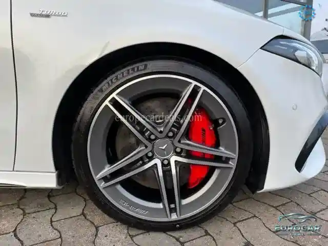 Mercedes-Benz A 45 AMG