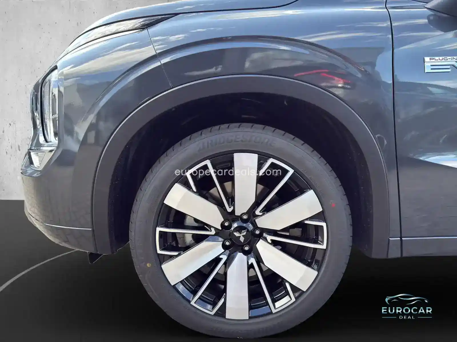 Mitsubishi Plug-in Hybrid Outlander