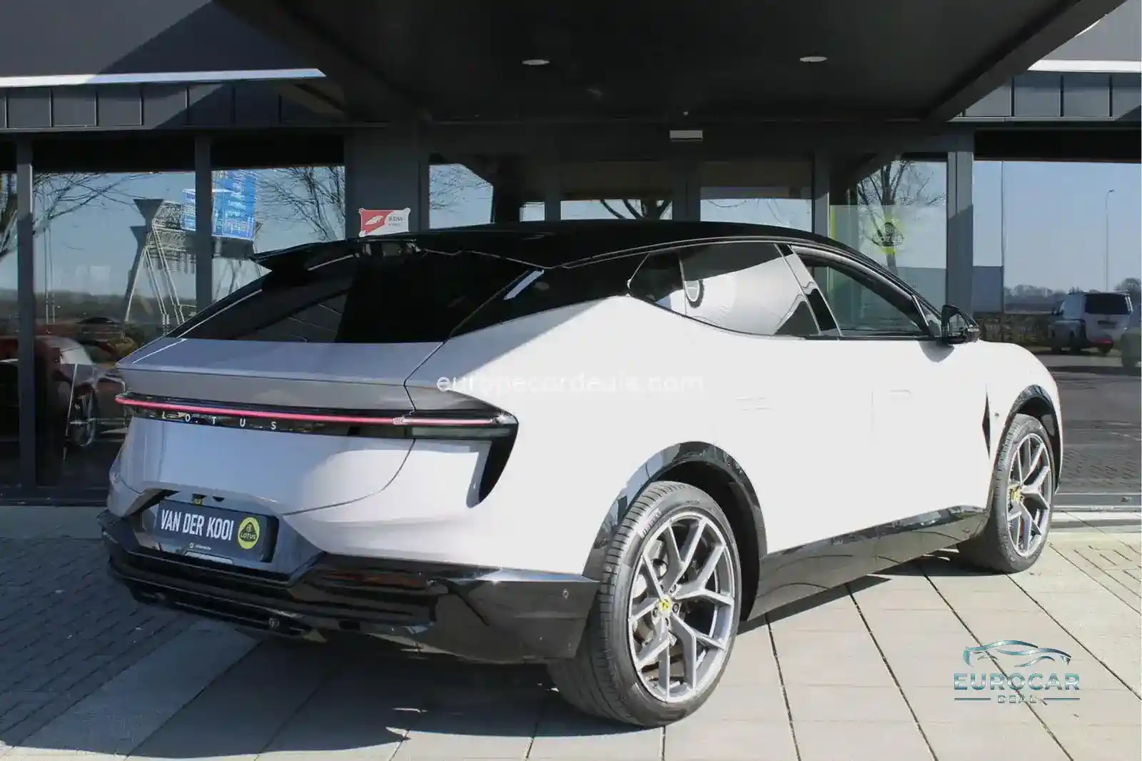 Lotus Eletre