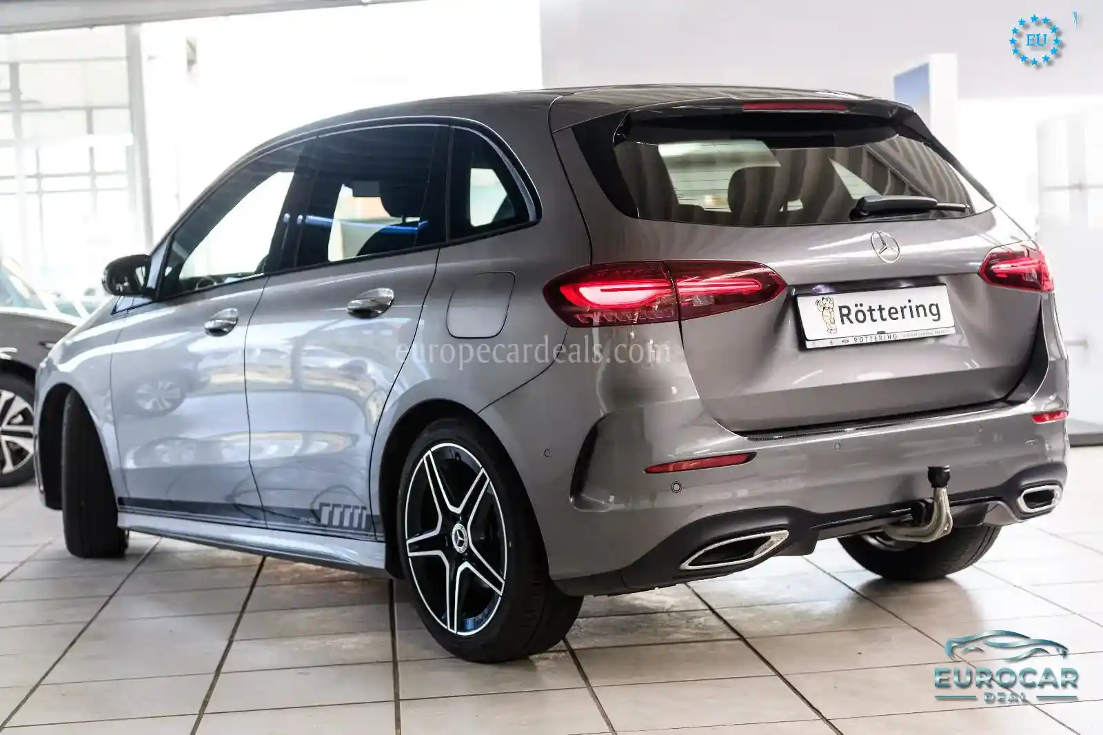 Mercedes-Benz B 180