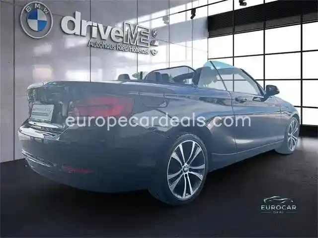 BMW 218