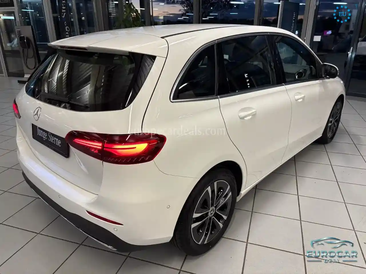 Mercedes-Benz B 200