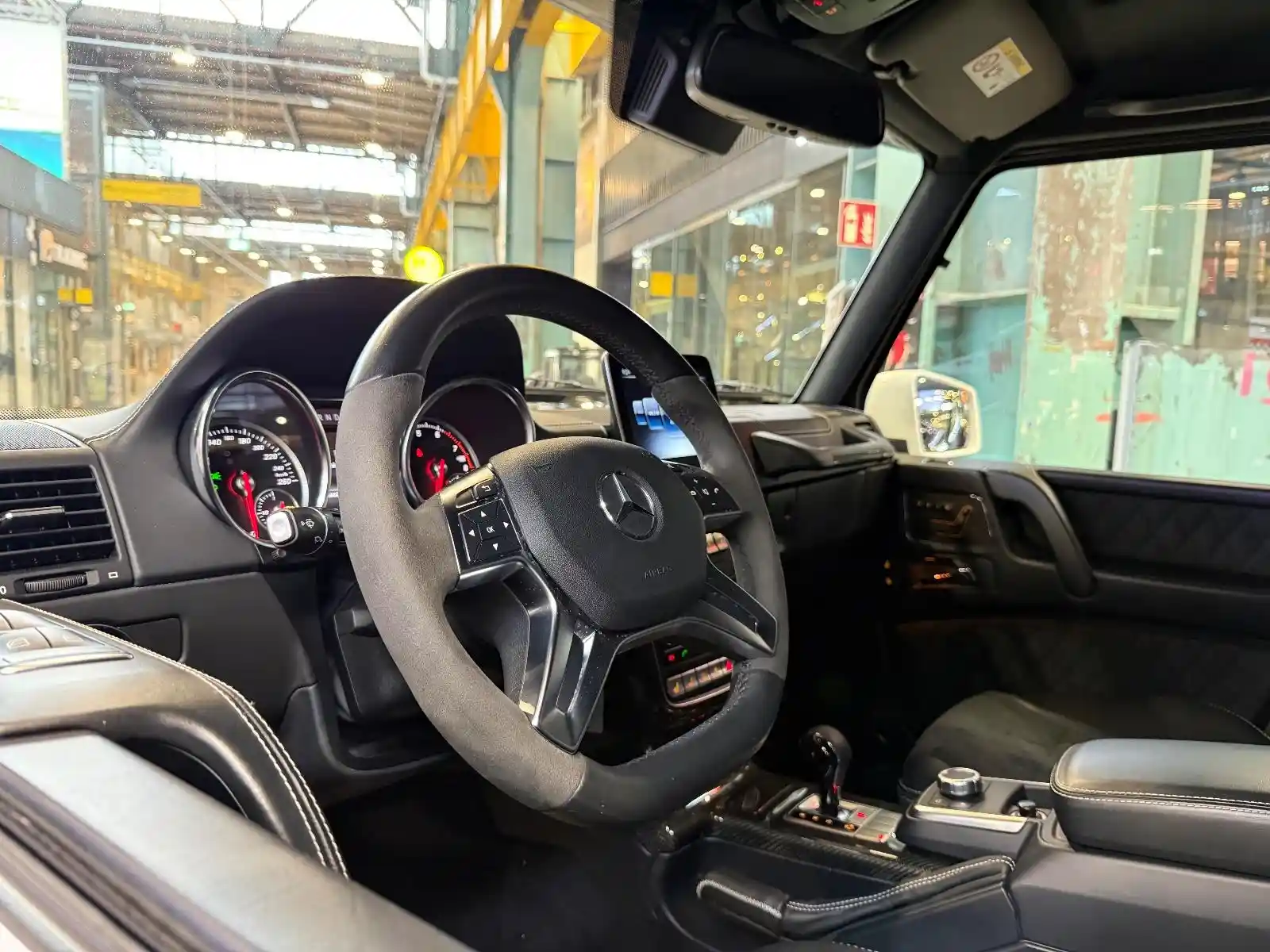 Mercedes-Benz G 500