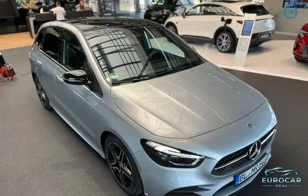 Mercedes-Benz B 180