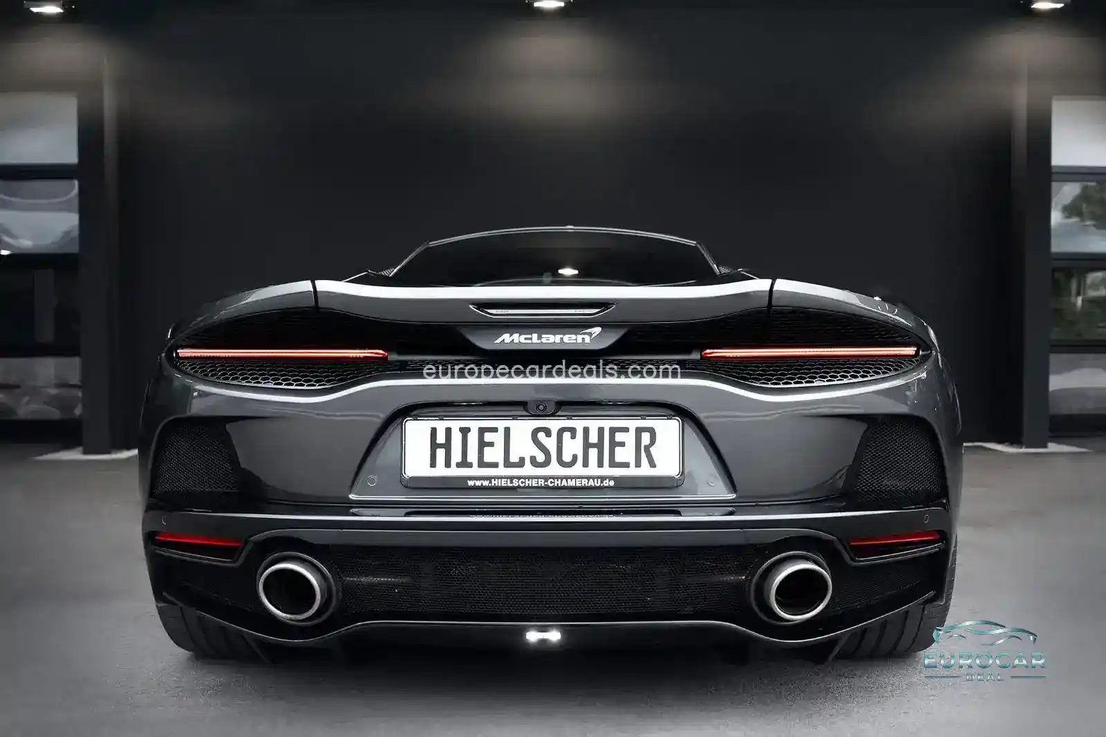 McLaren GT