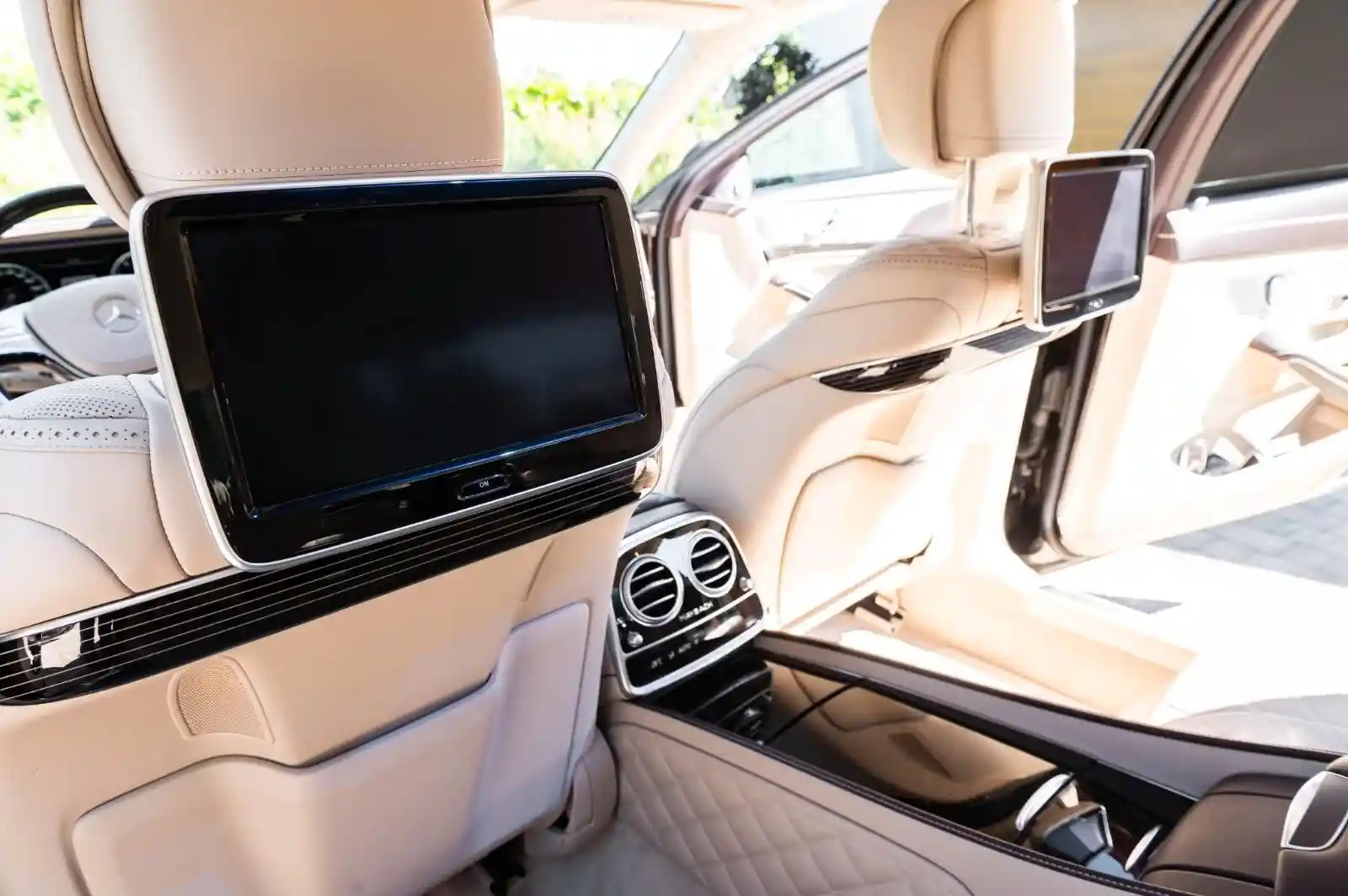 Mercedes-Benz S 600
