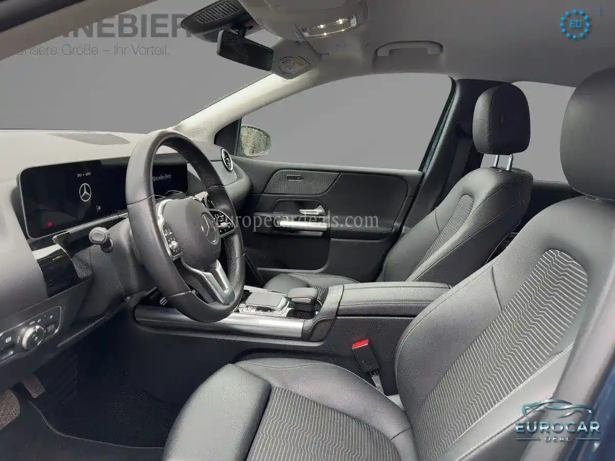 Mercedes-Benz B 220