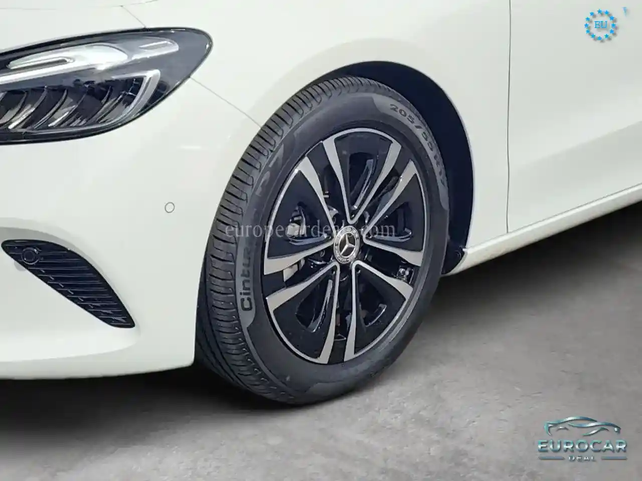 Mercedes-Benz B 220