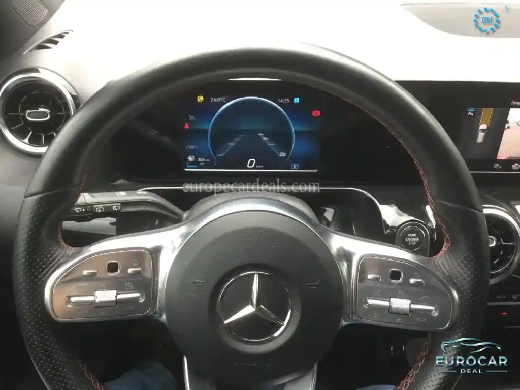 Mercedes-Benz B 180