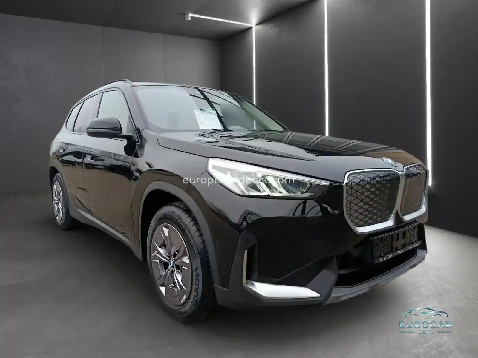 BMW iX1