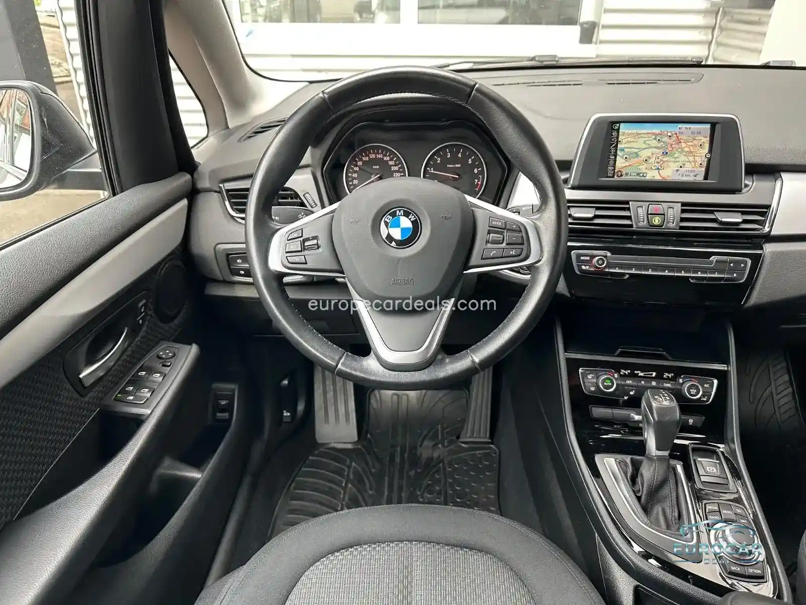 BMW 218