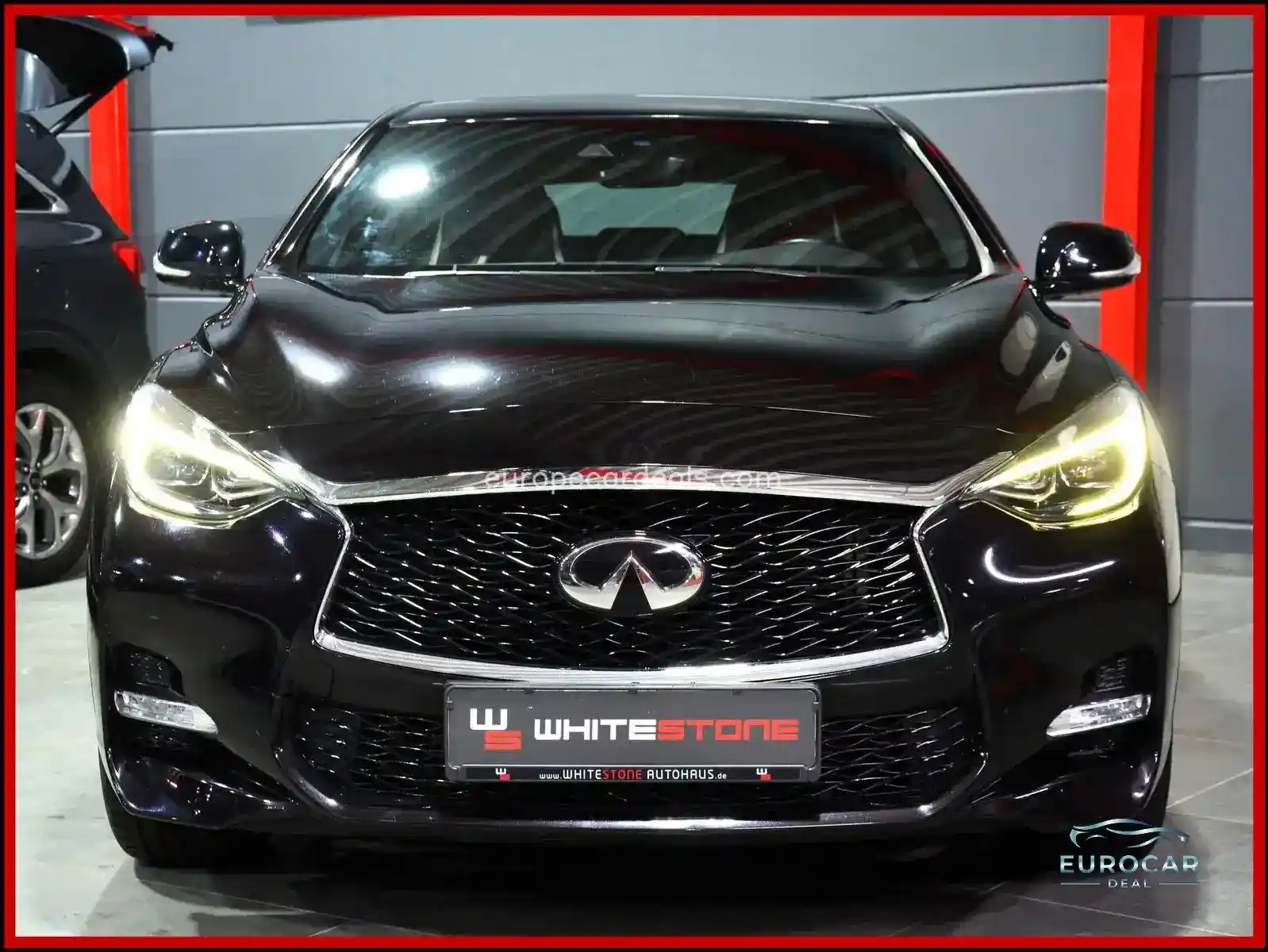 Infiniti Q30