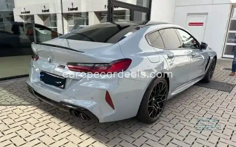 BMW M8
