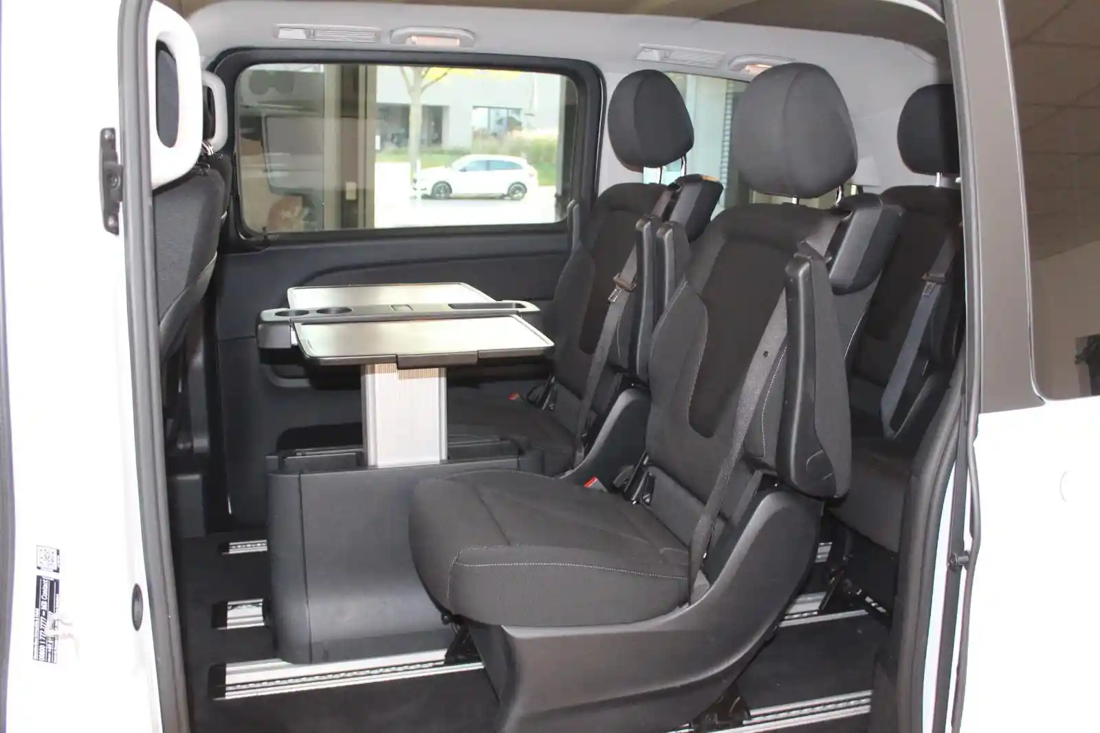 Mercedes-Benz V 250