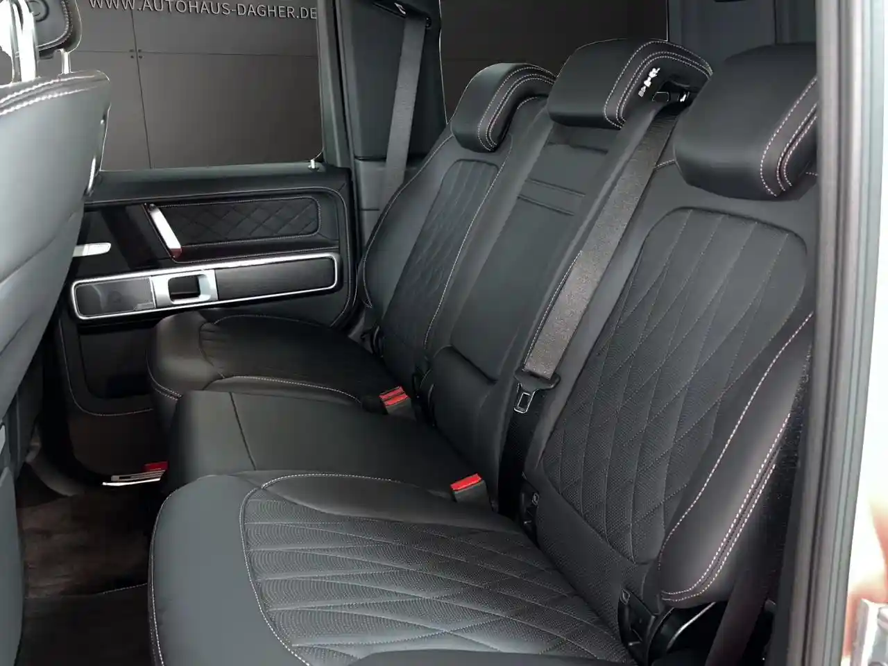 Mercedes-Benz G 500