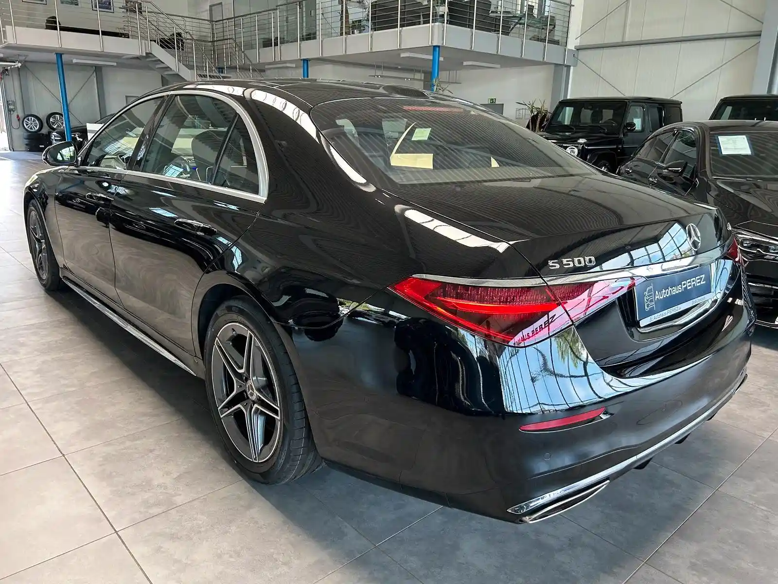 Mercedes-Benz S 500