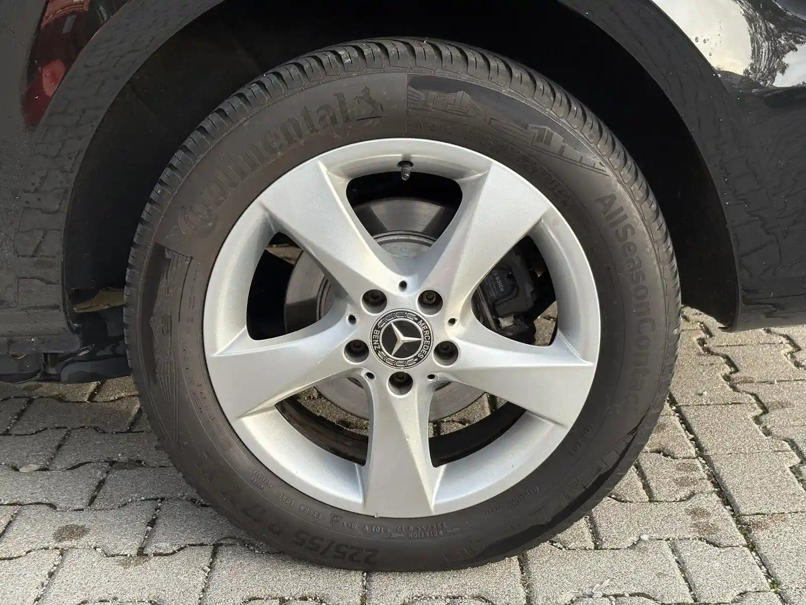Mercedes-Benz V 250