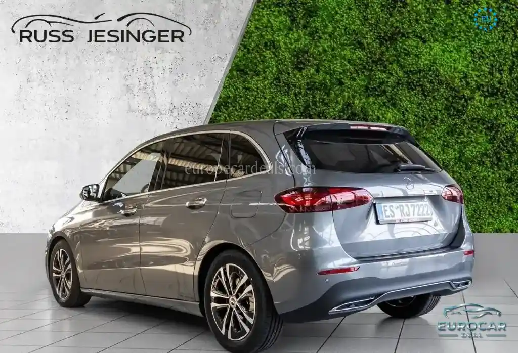 Mercedes-Benz B 220