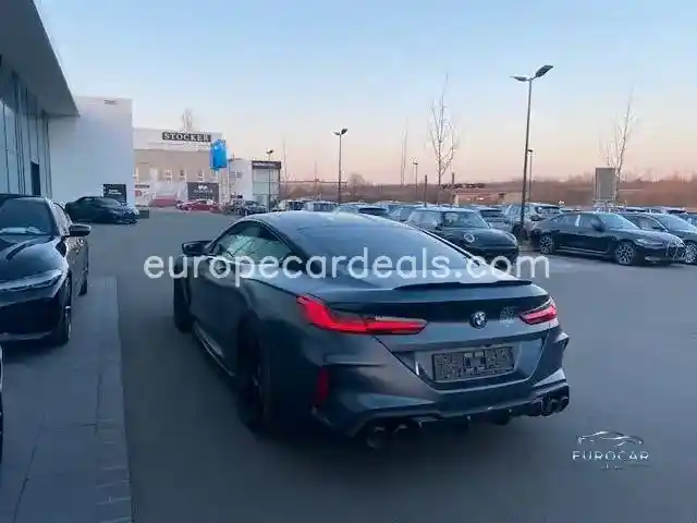 BMW M8