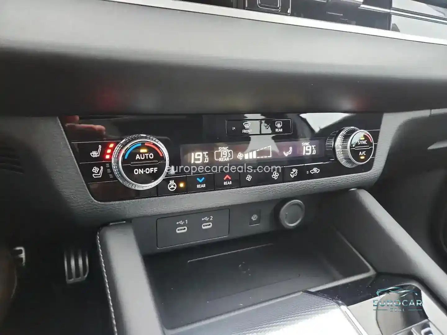 Mitsubishi Plug-in Hybrid Outlander