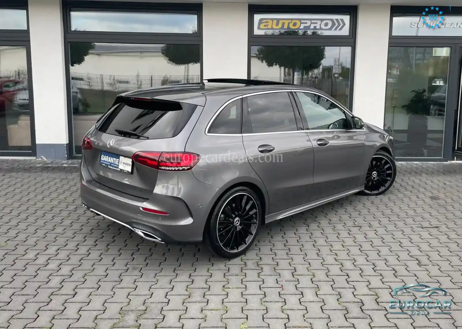 Mercedes-Benz B 220