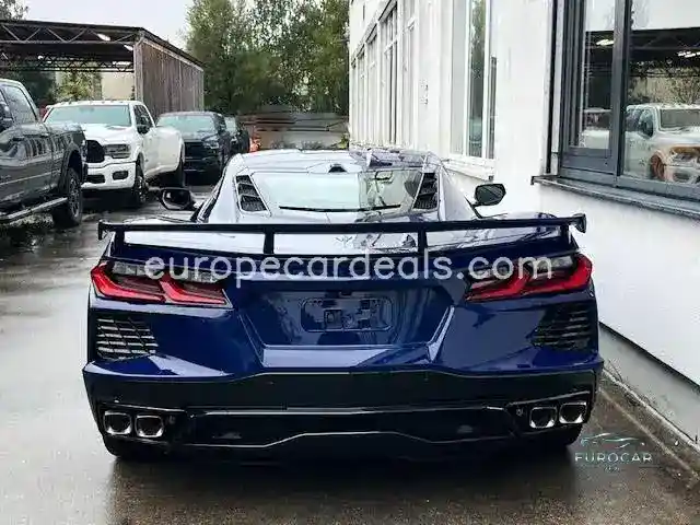 Corvette C8