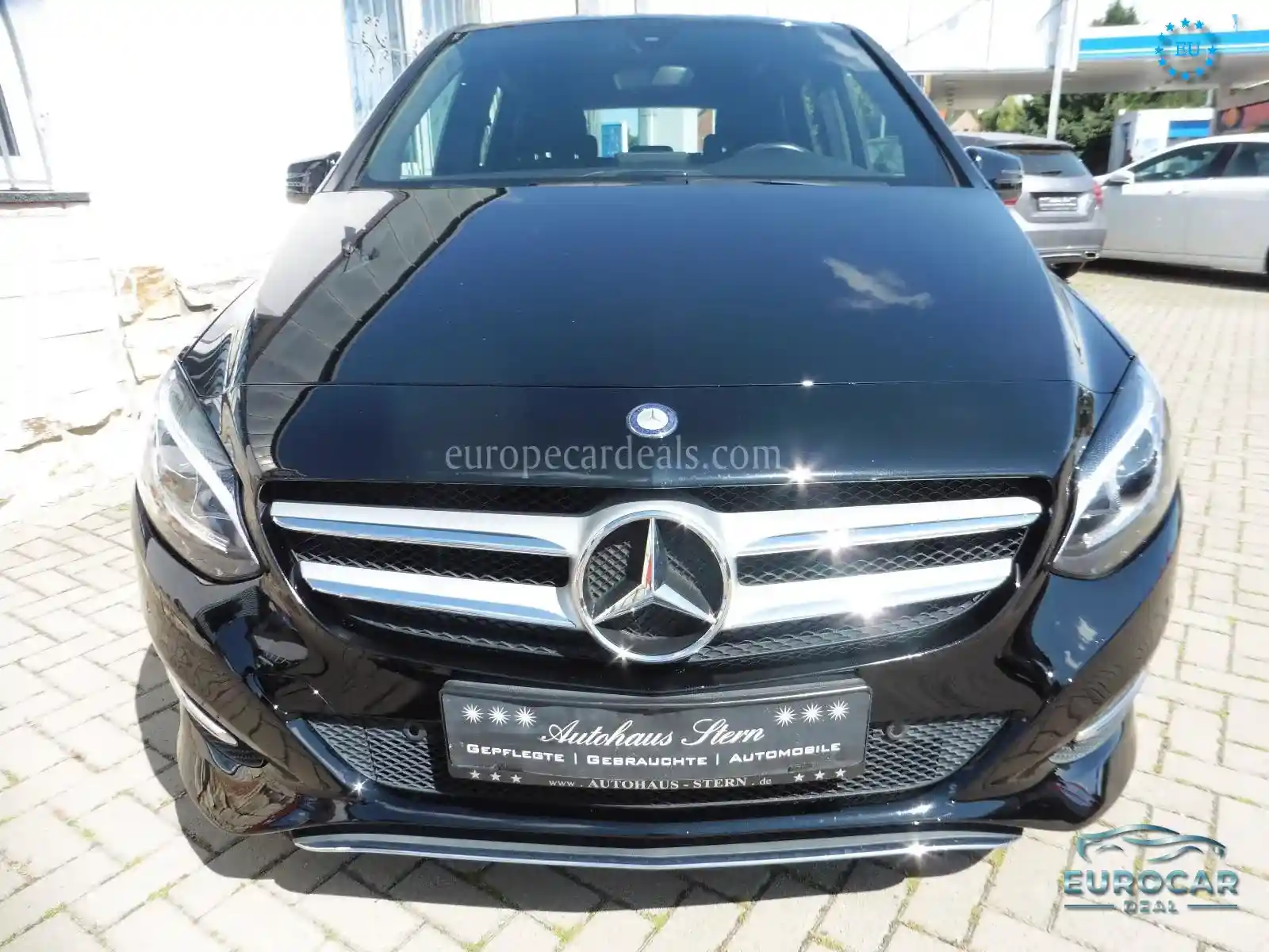 Mercedes-Benz B 180
