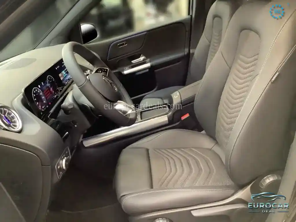 Mercedes-Benz B 220