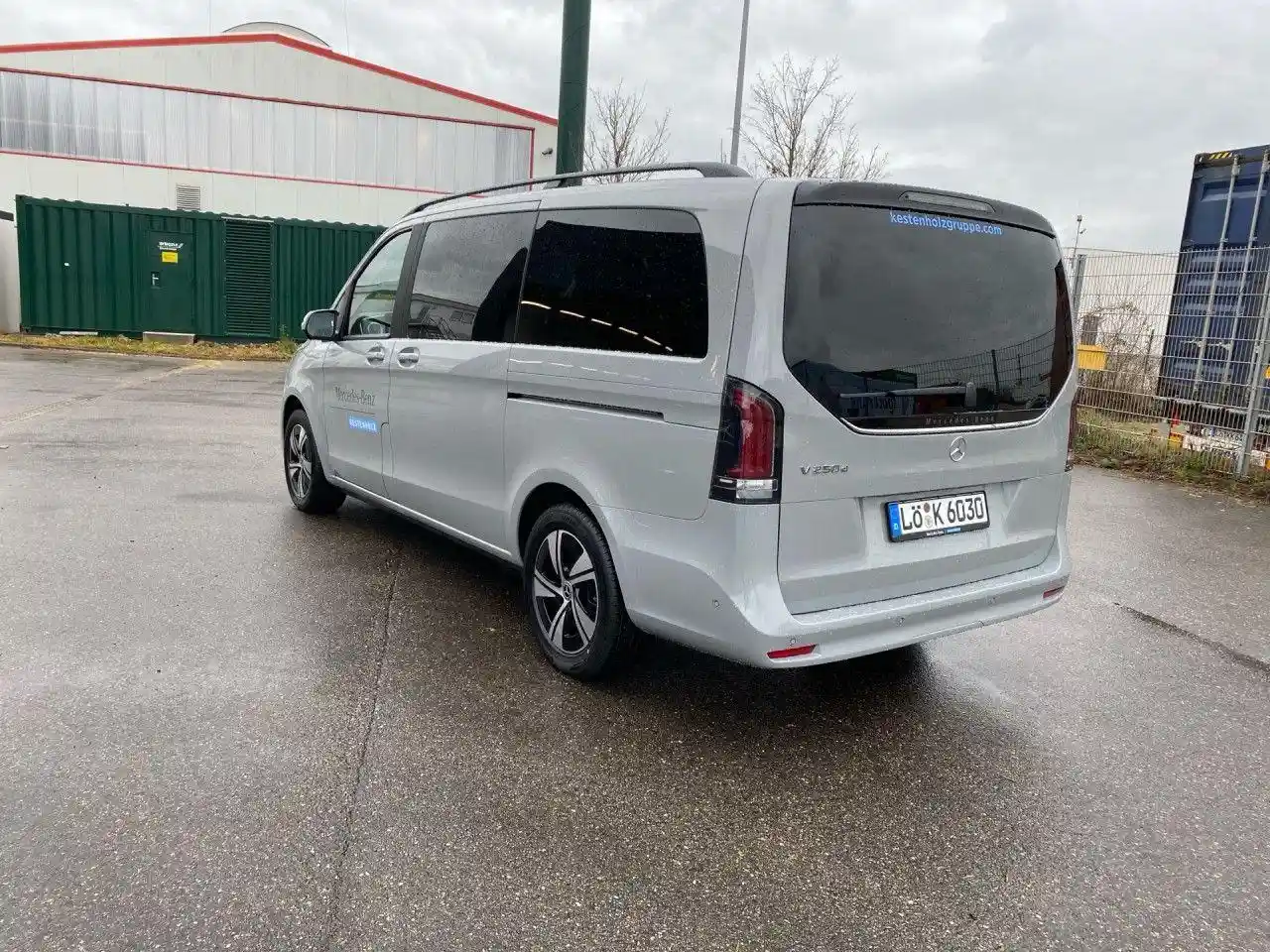 Mercedes-Benz V 250