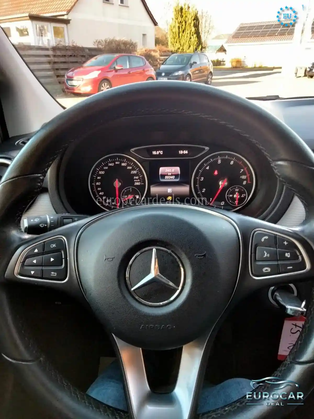 Mercedes-Benz B 180