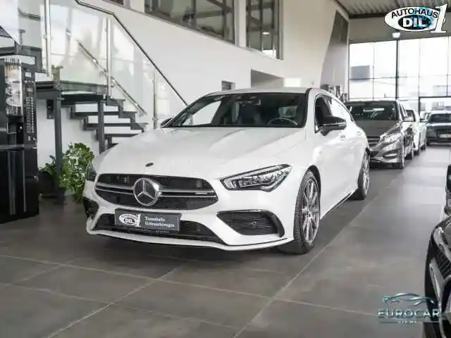 Mercedes-Benz CLA 35 AMG
