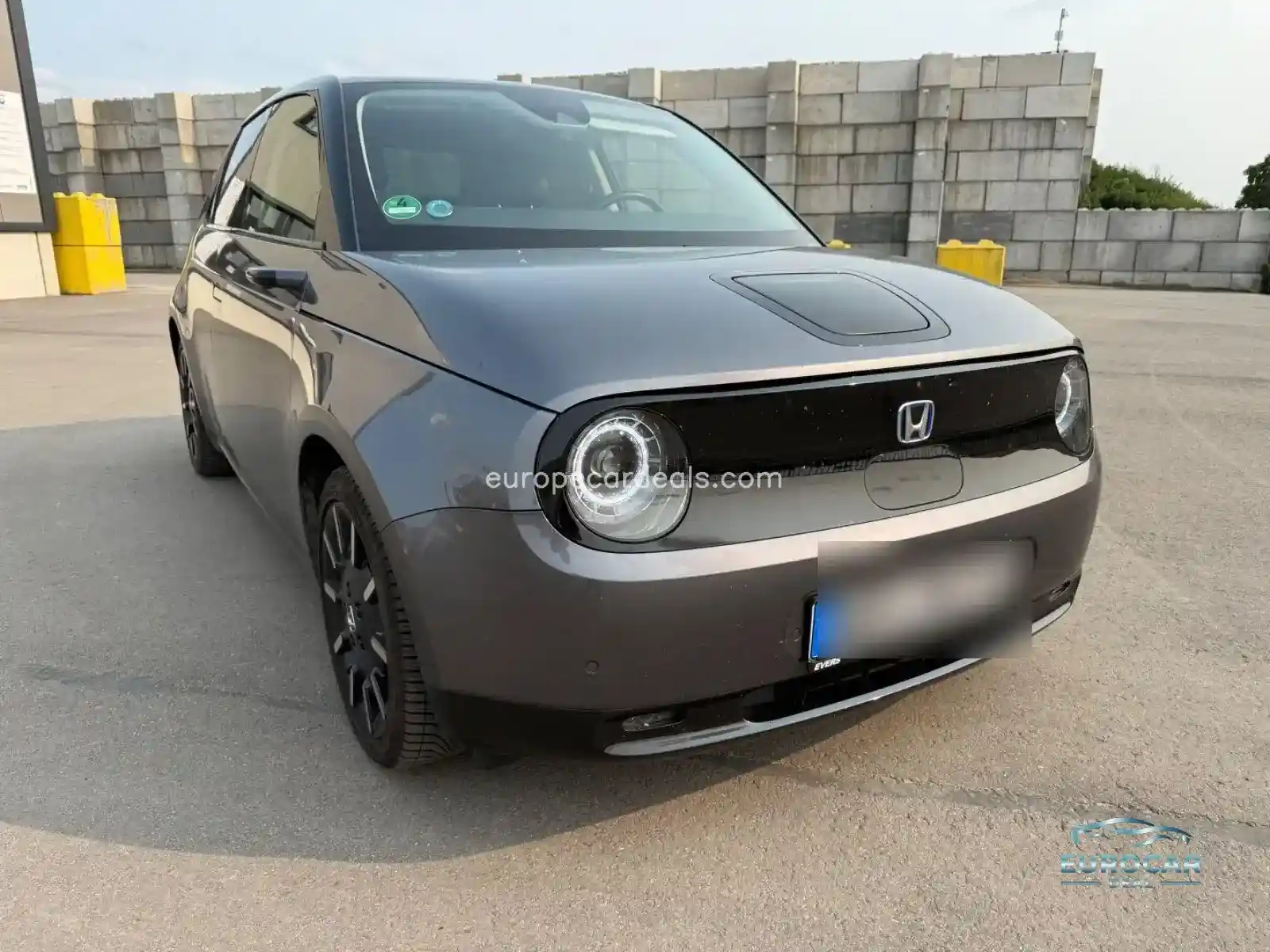 Honda e