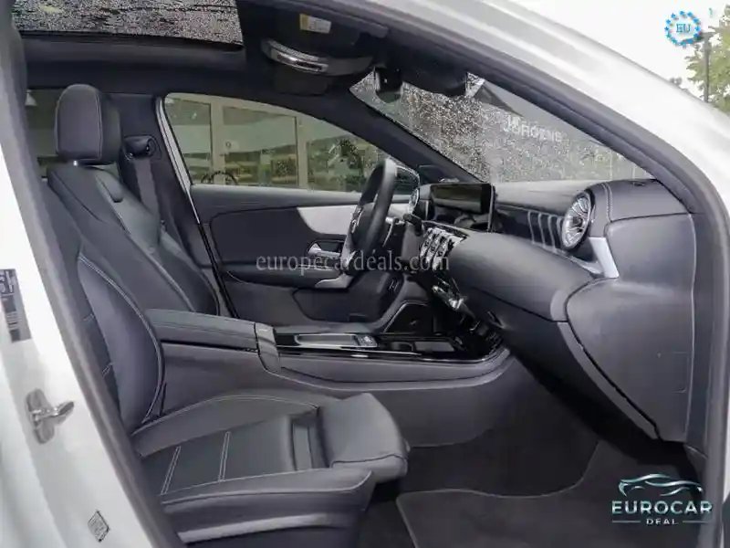 Mercedes-Benz A 35 AMG