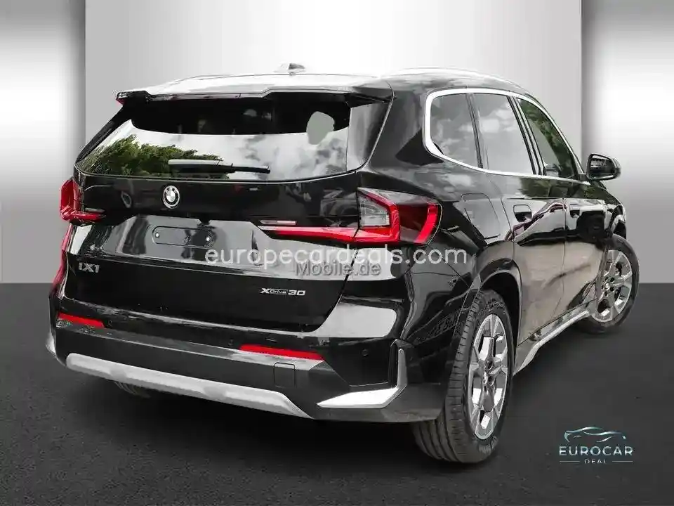 BMW iX1