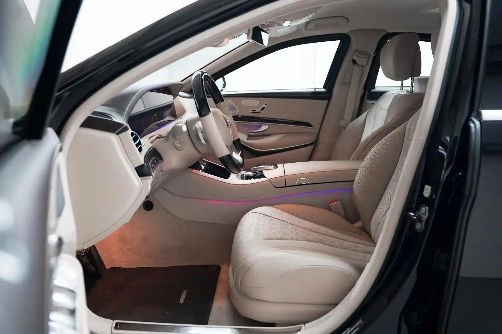 Mercedes-Benz S 600