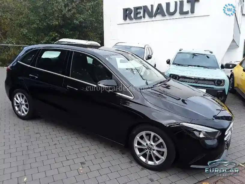 Mercedes-Benz B 180