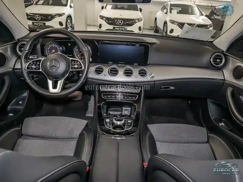 Mercedes-Benz E 200
