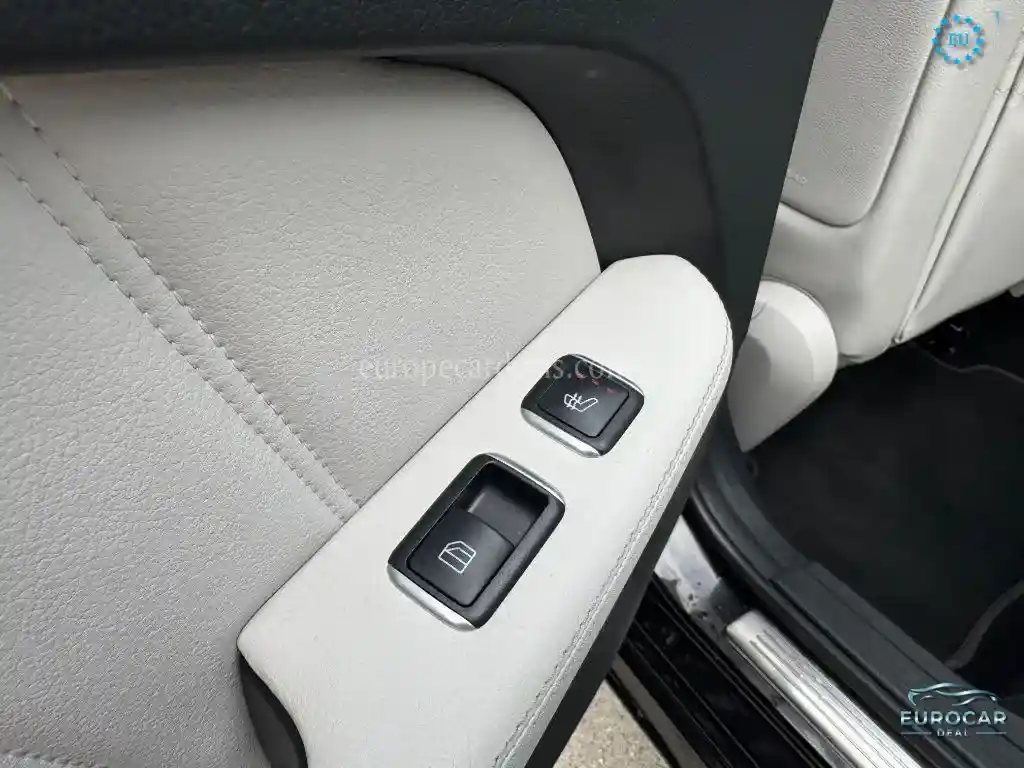 Mercedes-Benz E 400