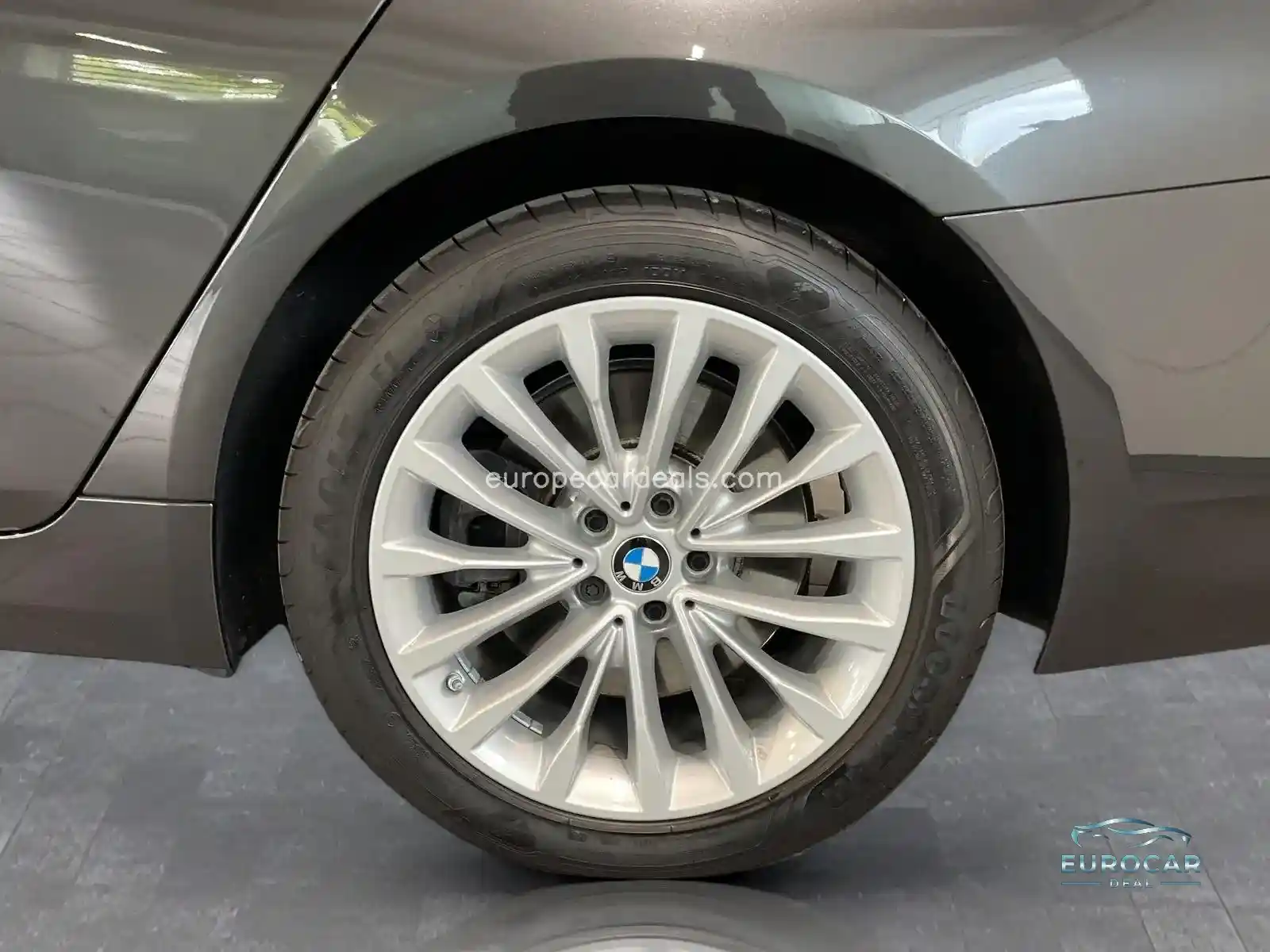 BMW 530
