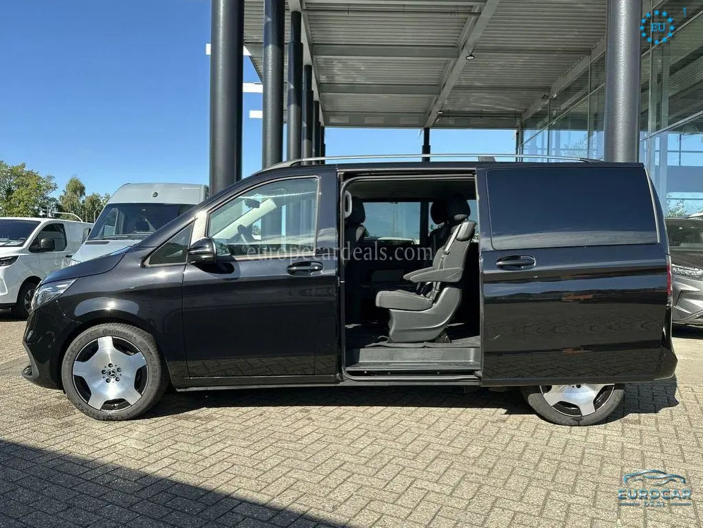 Mercedes-Benz V 220