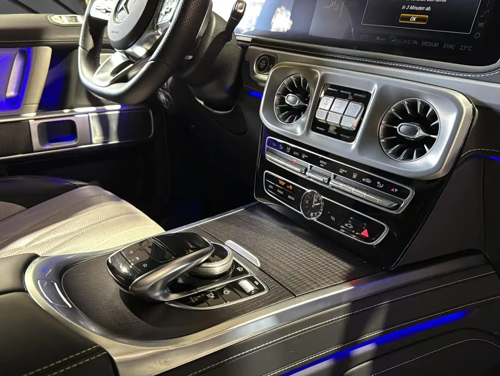 Mercedes-Benz G 500