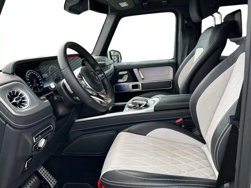 Mercedes-Benz G 500