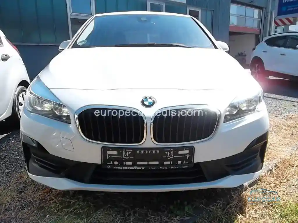 BMW 218