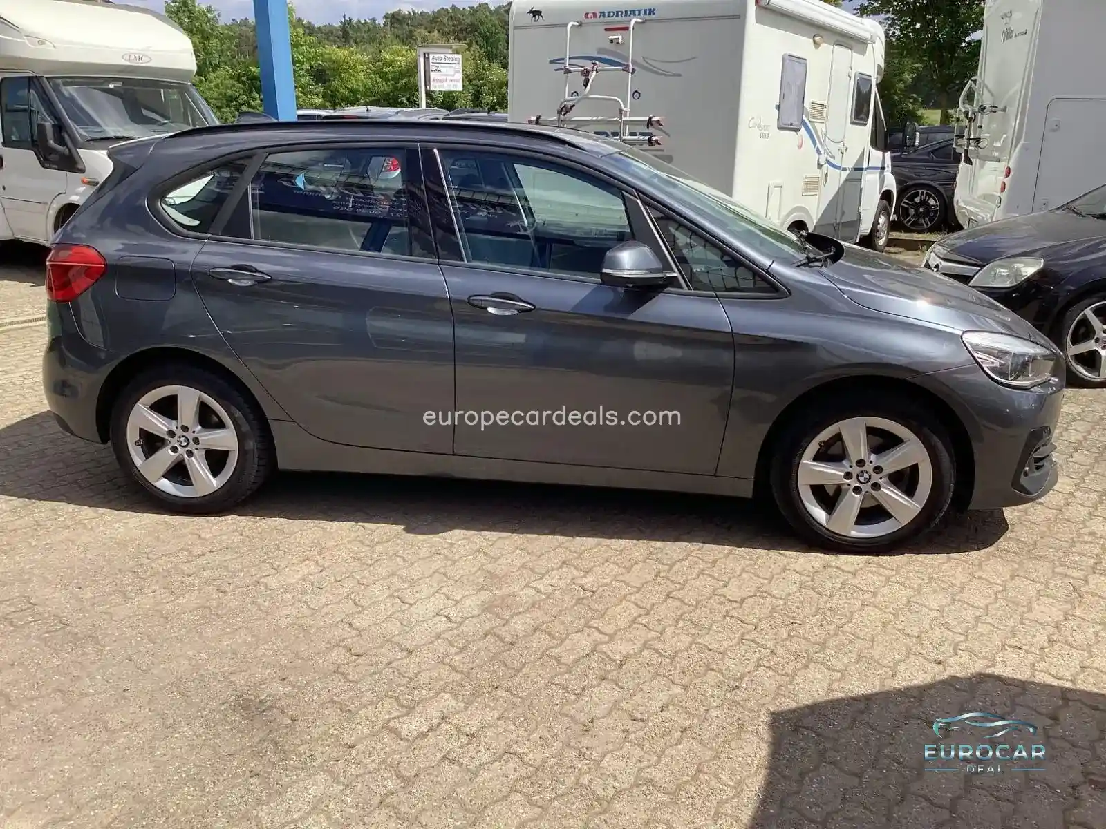 BMW 216