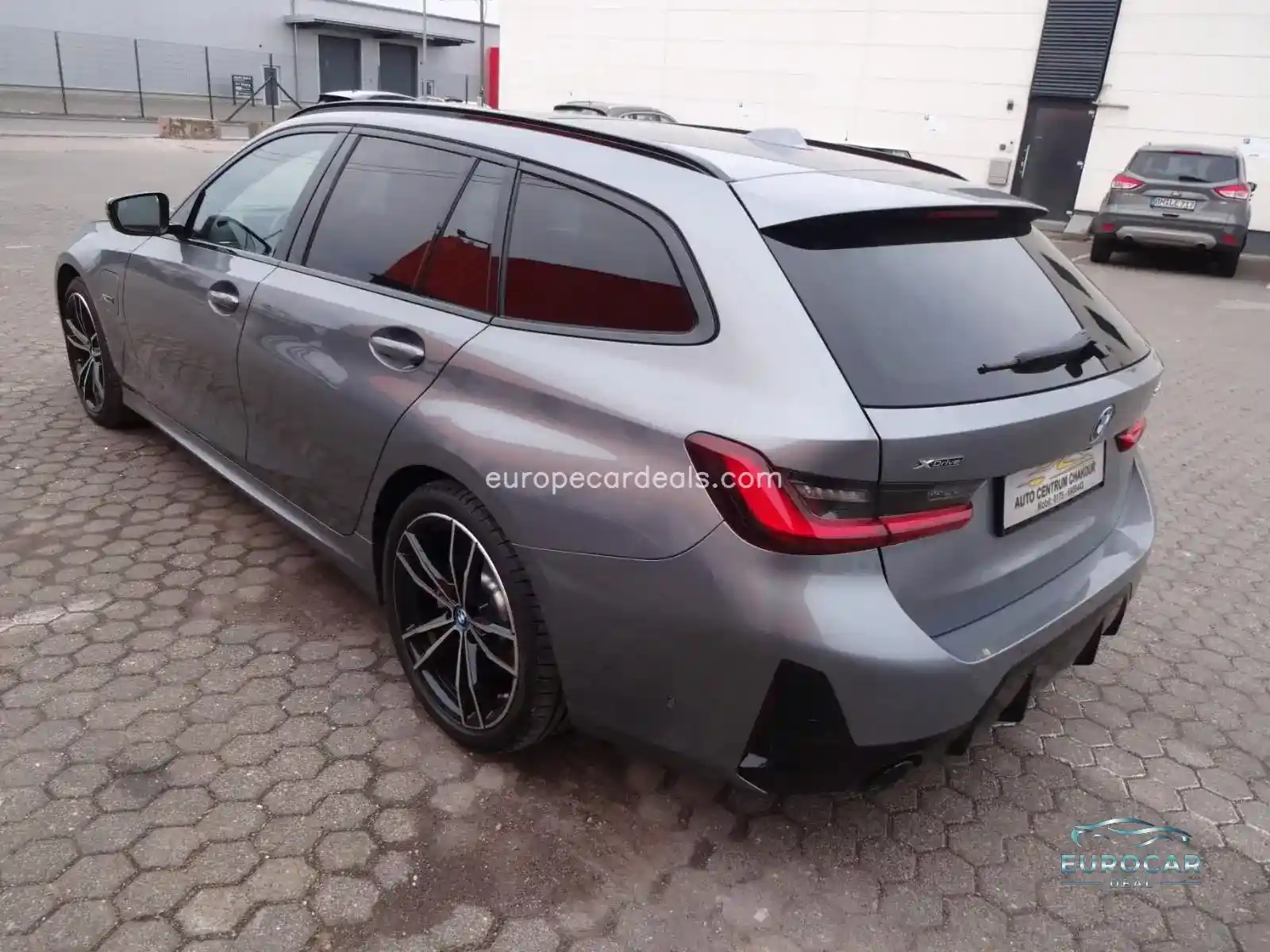 BMW 330